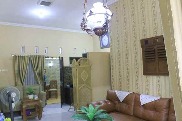 dijual rumah jl grojogan pandowoharjo