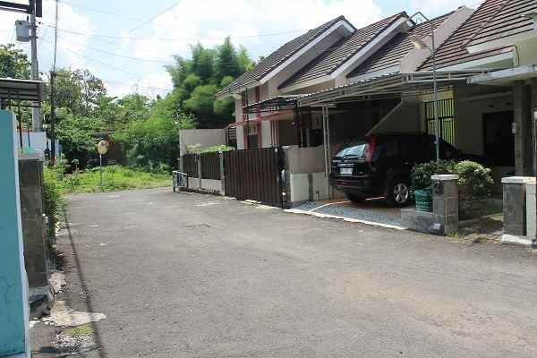 dijual rumah jl grojogan pandowoharjo