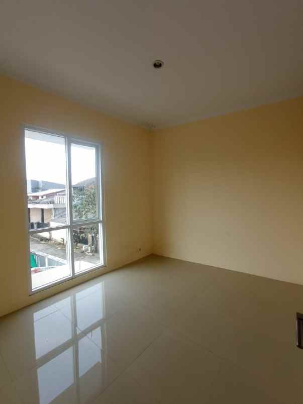 dijual rumah jl h milun