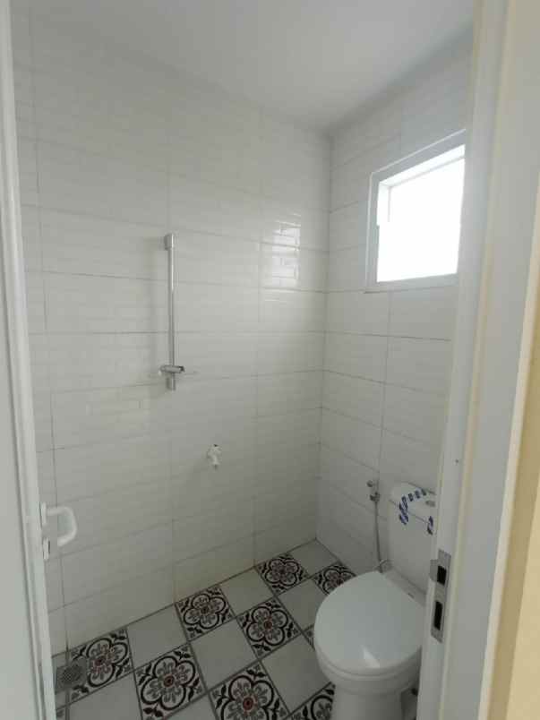 dijual rumah jl h milun