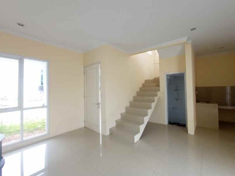 dijual rumah jl h milun