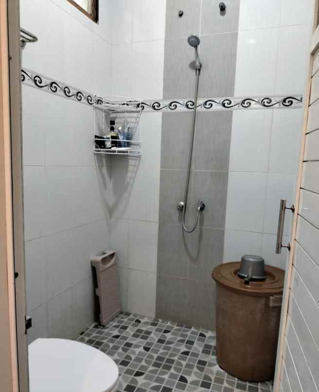 dijual rumah jl kaliurang km 10