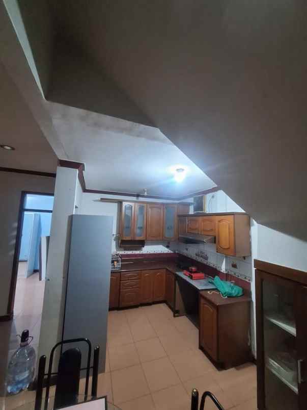 dijual rumah jl kiarasari buahbatu bandung