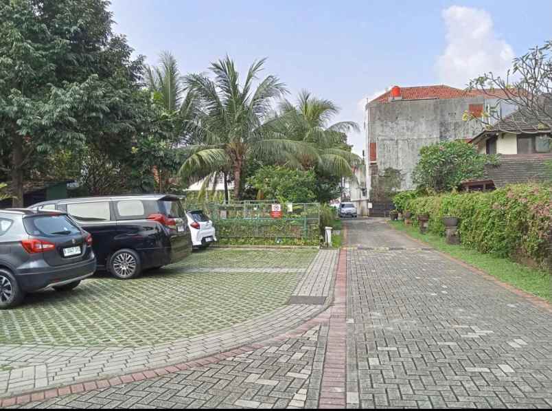dijual rumah jl margasatwa raya ragunan