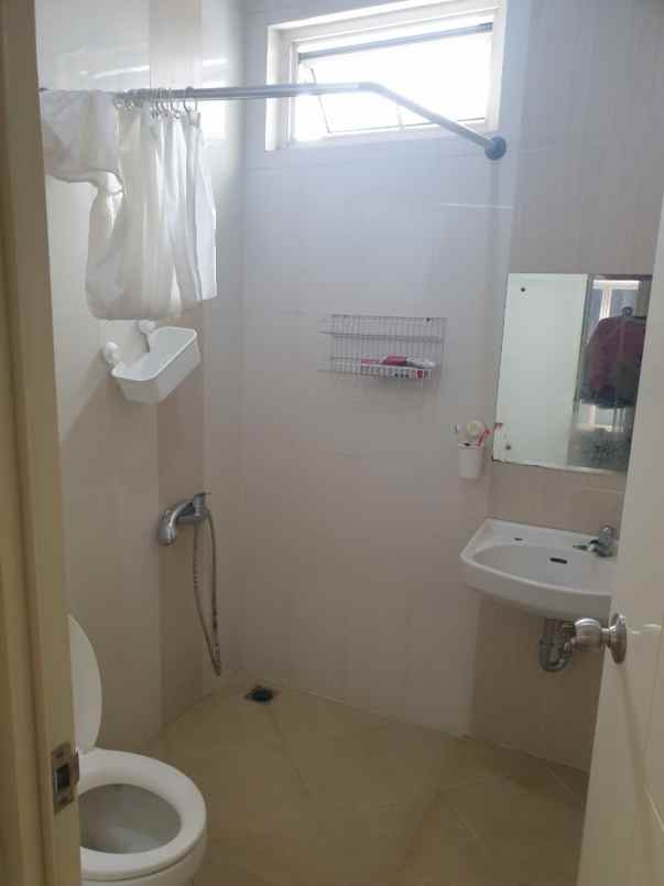 dijual rumah jl merpati sawah baru