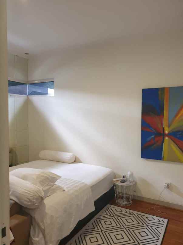 dijual rumah jl merpati sawah baru