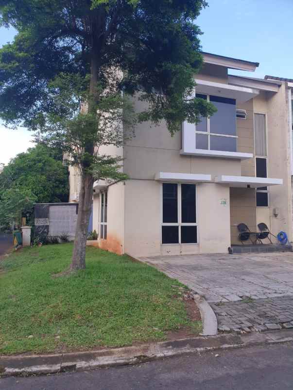 dijual rumah jl merpati sawah baru