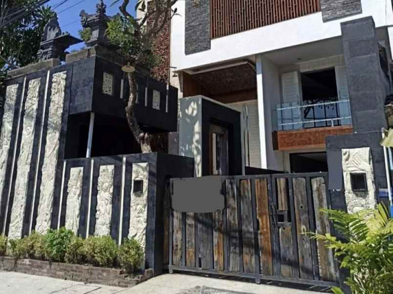 dijual rumah jl moh yamin sumerta kelod