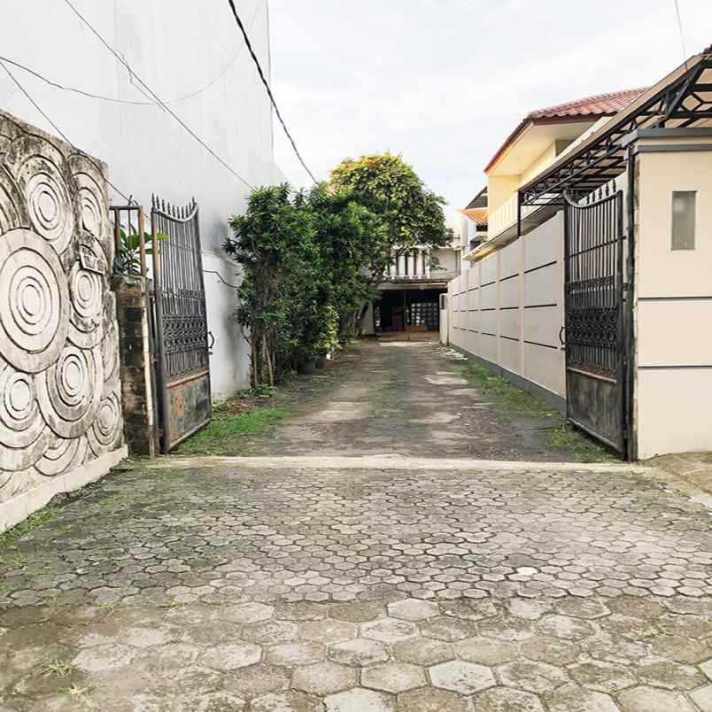dijual rumah jl mpr kel cilandak barat
