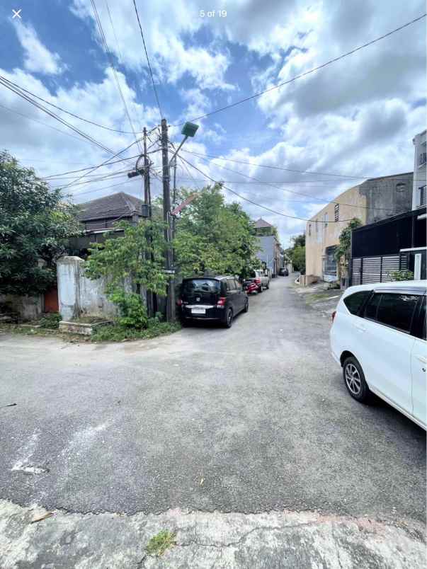 dijual rumah jl pahlawan revolusi
