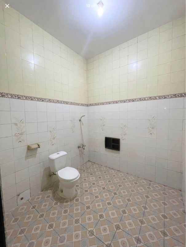 dijual rumah jl pahlawan revolusi