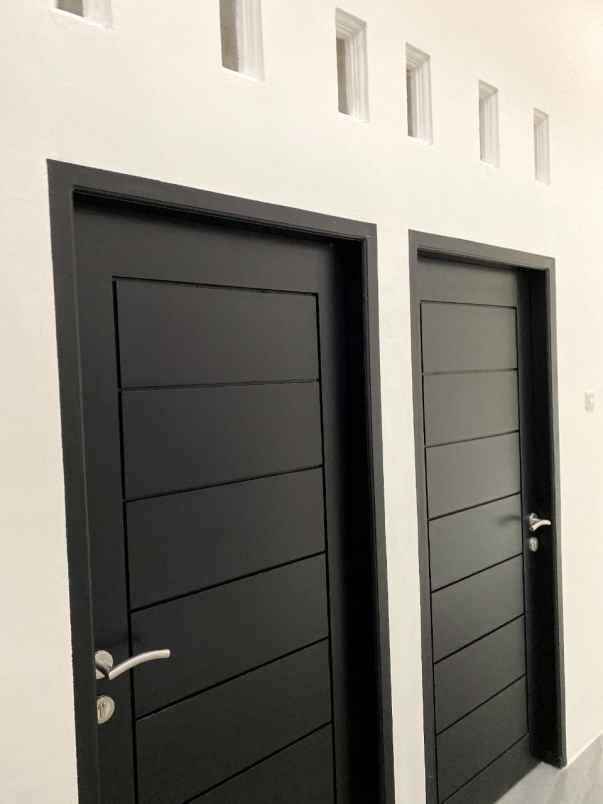 dijual rumah jl paus