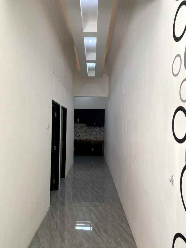 dijual rumah jl paus