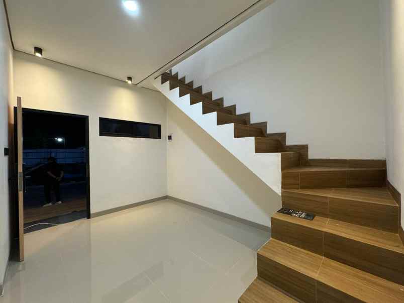 dijual rumah jl pedurenan bekasi kota