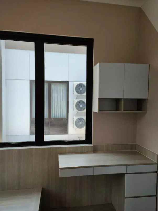 dijual rumah jl podomoro kec