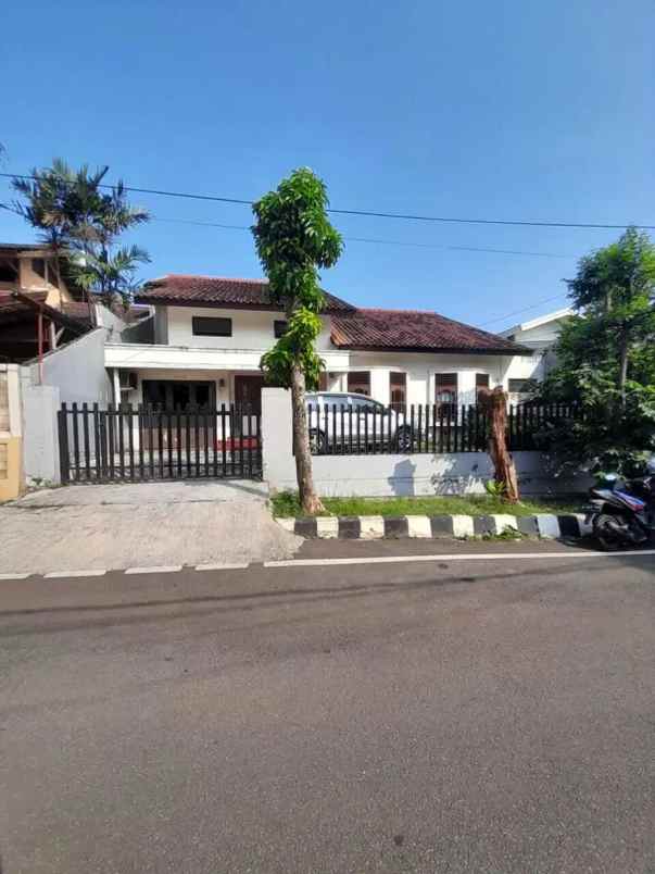 dijual rumah jl pondok kelapa duren