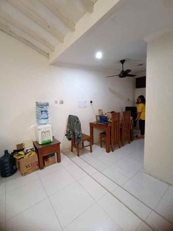 dijual rumah jl pondok kelapa duren