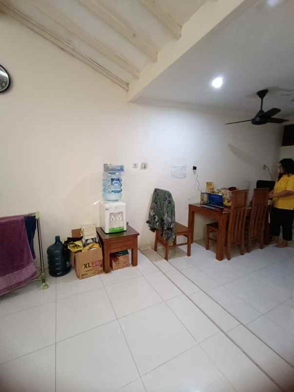 dijual rumah jl pondok kelapa duren
