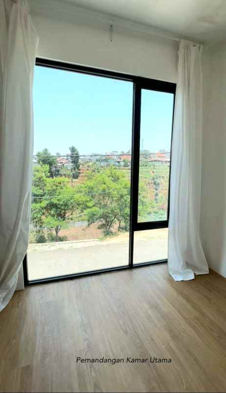 dijual rumah jl sayap gegerkalong