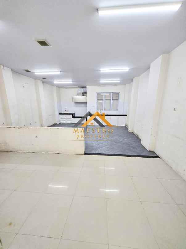 dijual rumah jl selamat ketaren