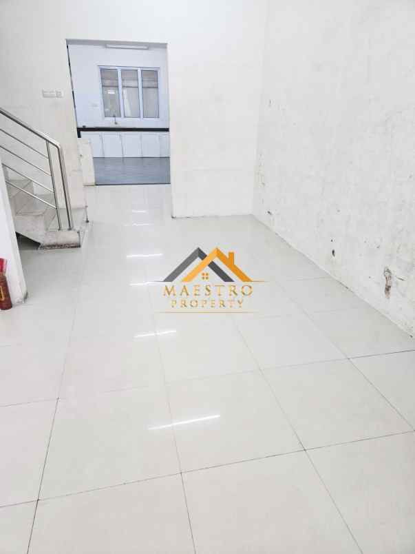 dijual rumah jl selamat ketaren