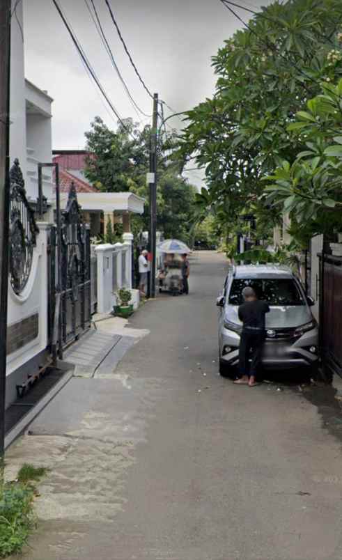 dijual rumah jl selat kav al duren