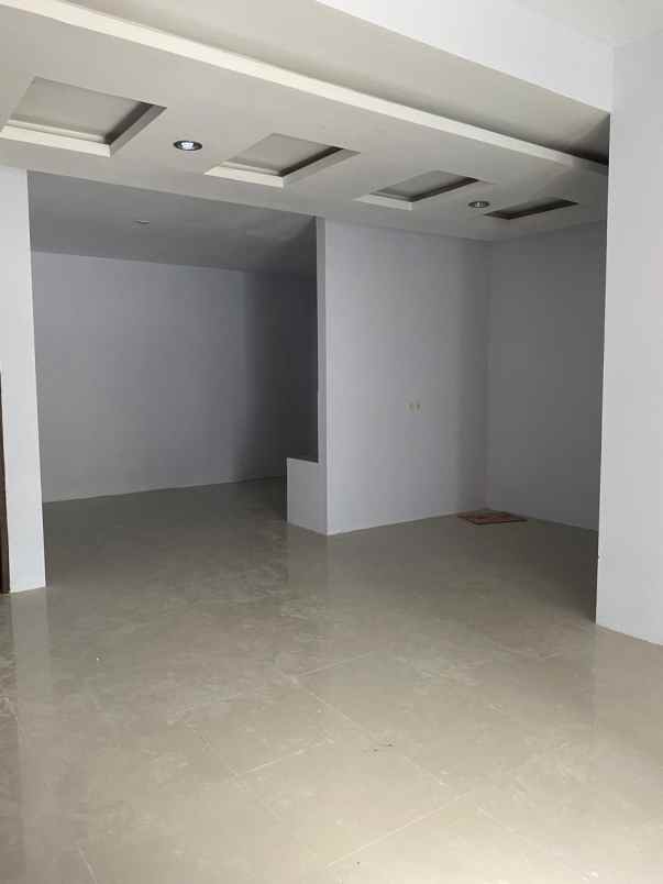 dijual rumah jl sonokeling