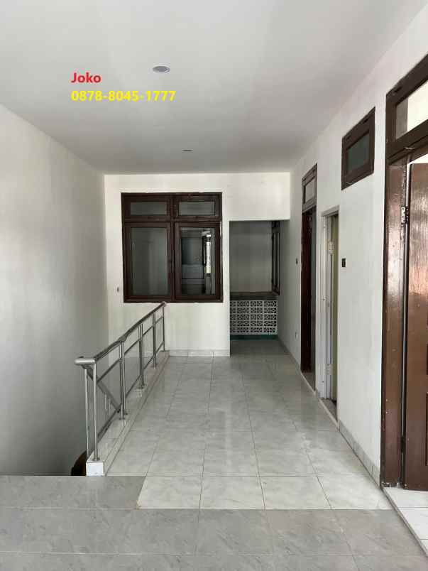 dijual rumah jl taman palm lestari