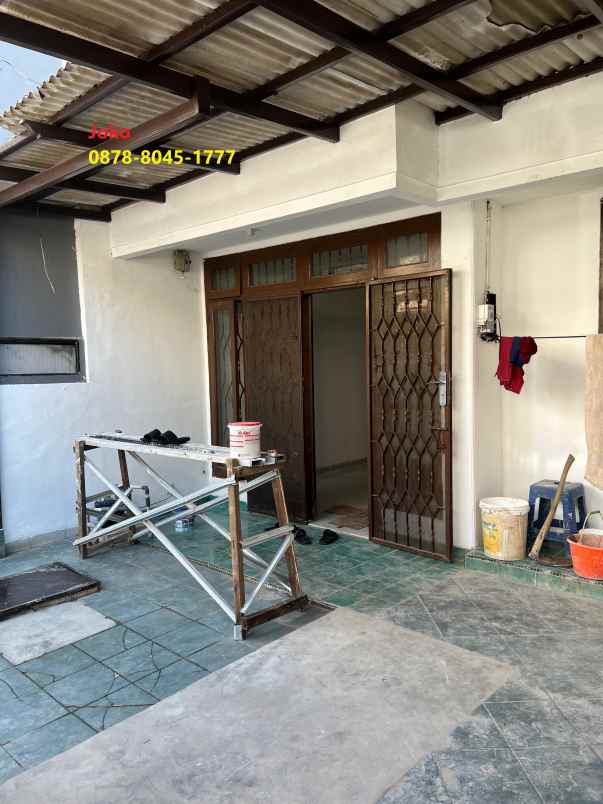 dijual rumah jl taman palm lestari