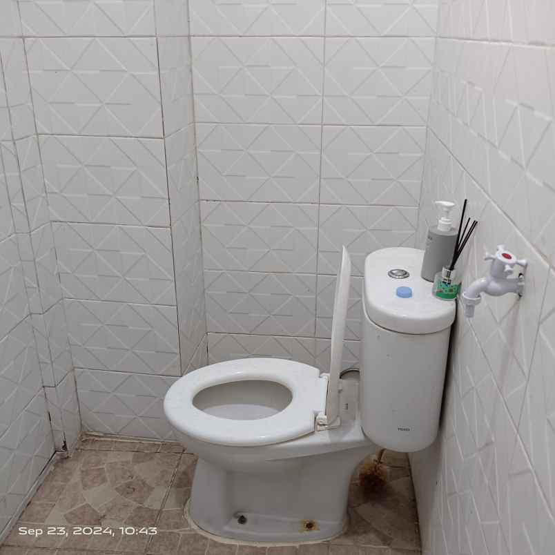 dijual rumah jl tanah sereal xvii tanah