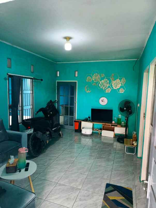 dijual rumah jl tengkubey