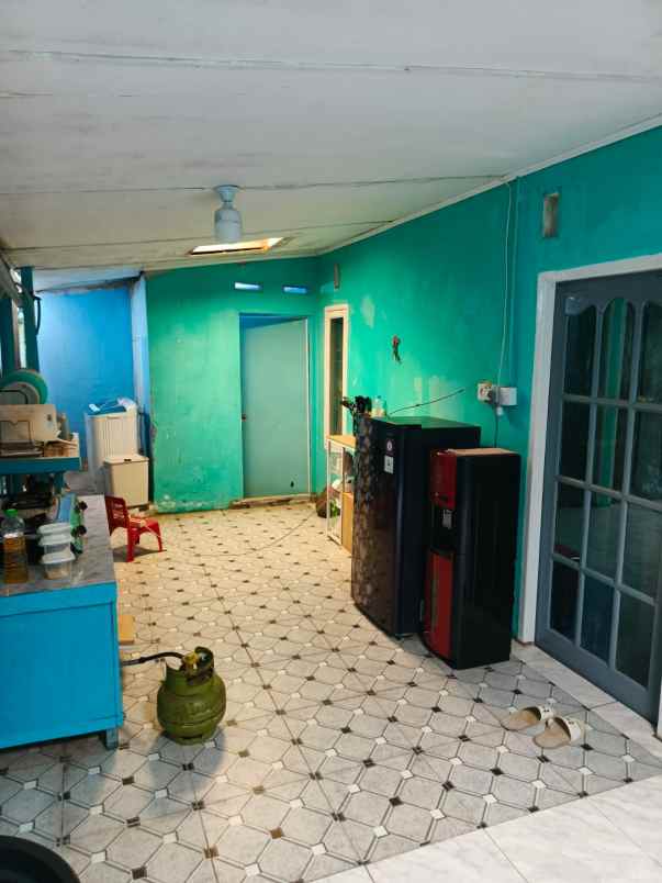 dijual rumah jl tengkubey