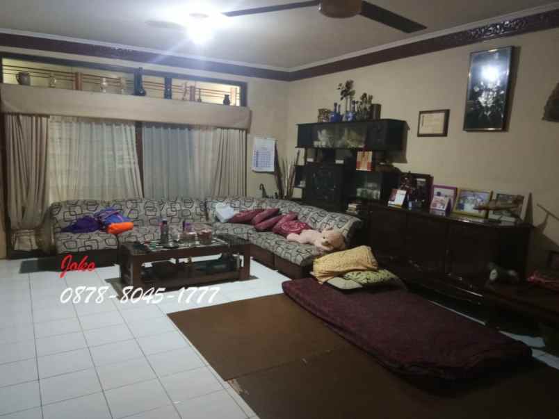 dijual rumah jl tulodong