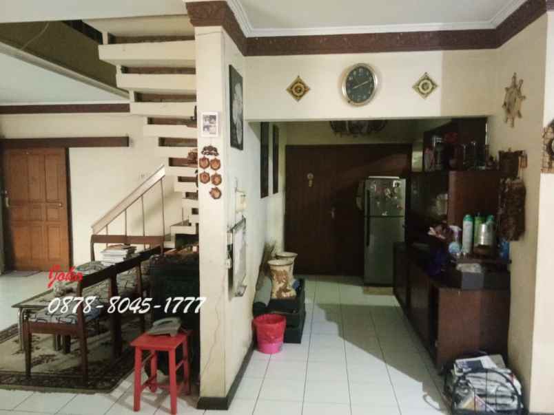 dijual rumah jl tulodong
