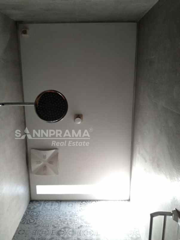 dijual rumah jln raya pitara depok