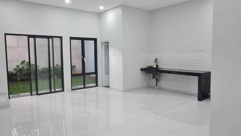 dijual rumah jol caman raya jatibening