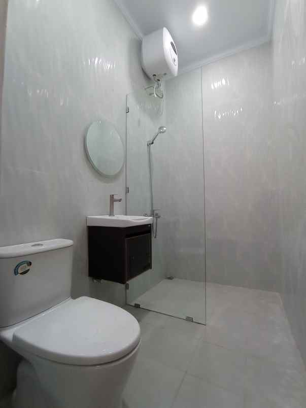 dijual rumah kadirojo purwomartani