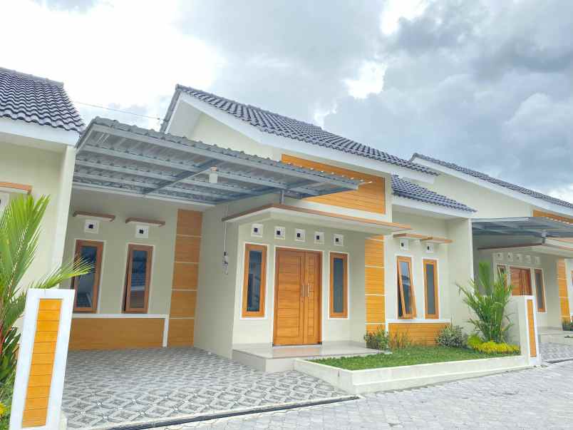 dijual rumah kadisoko purwomartani