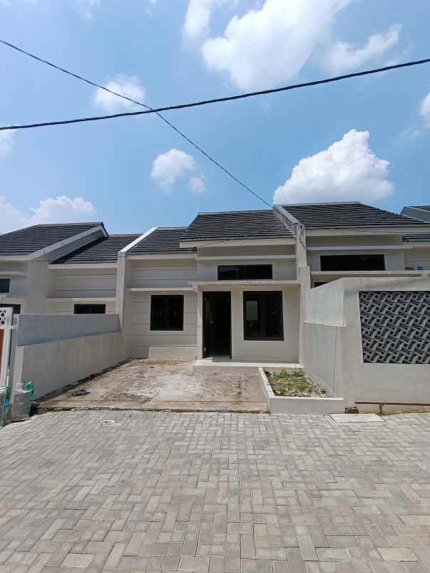 dijual rumah kalimulya