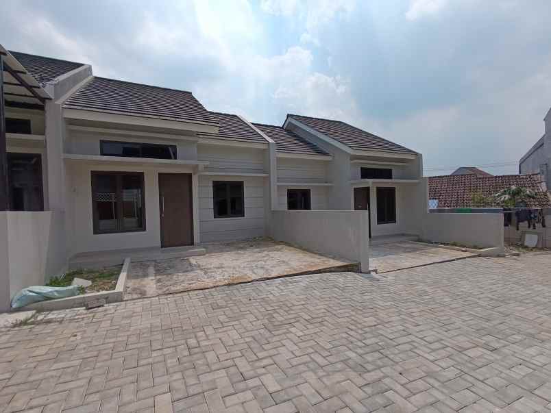 dijual rumah kalimulya