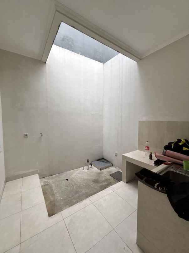 dijual rumah kalimulya rs citra medica