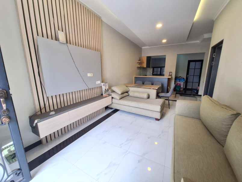 dijual rumah karya bakti tanah baru