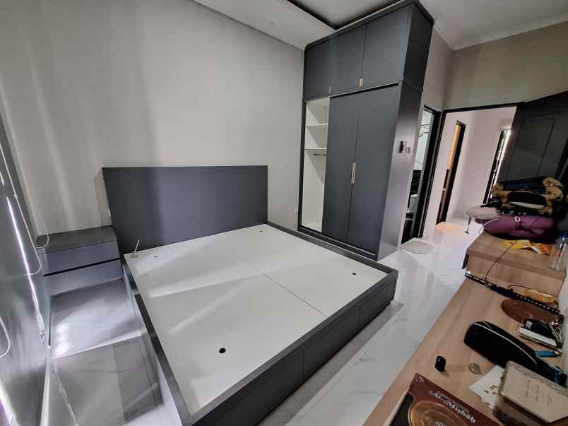 dijual rumah karya bakti tanah baru