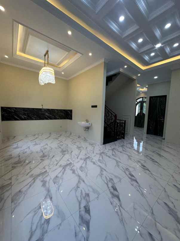 dijual rumah kav dki jagakarsa