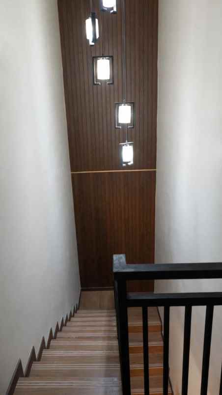 dijual rumah kavling dki