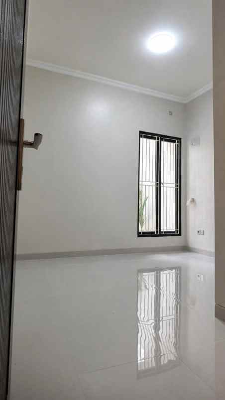 dijual rumah kavling dki