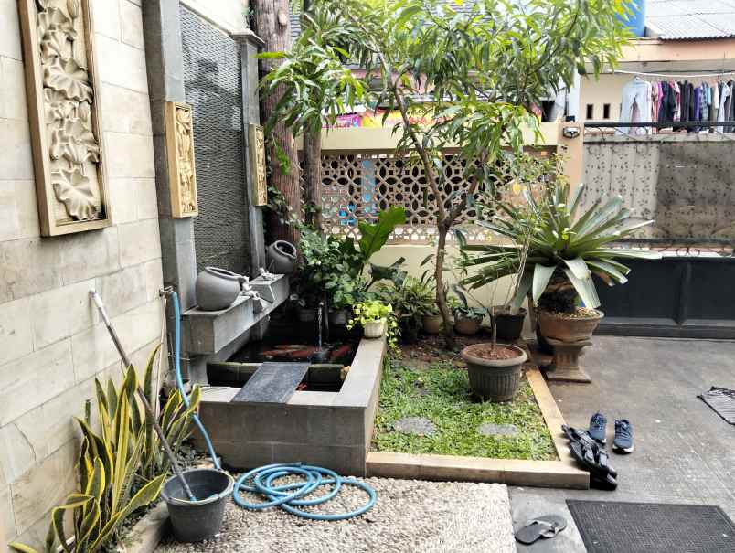 dijual rumah kayu gede 2