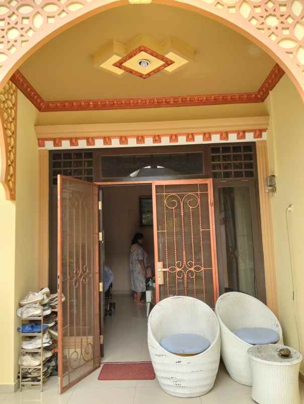 dijual rumah kayu gede 2