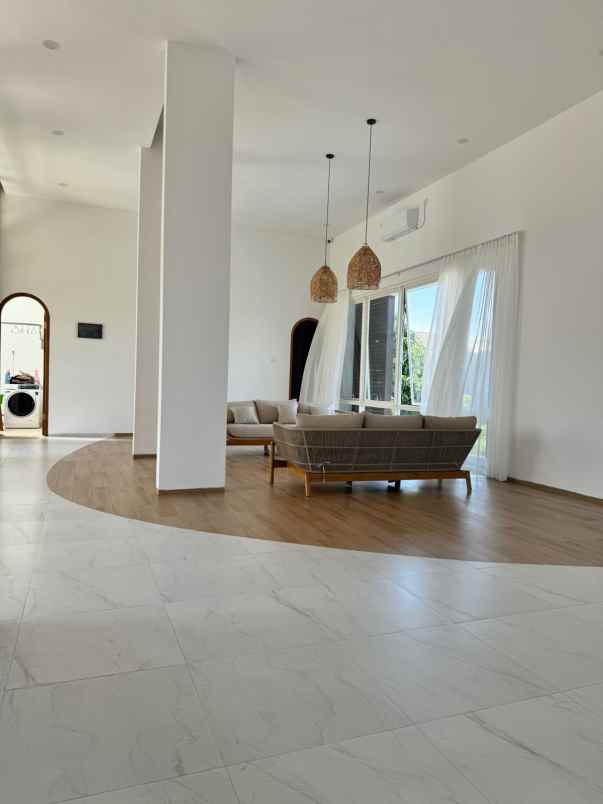 dijual rumah kebonsari lvk surabaya