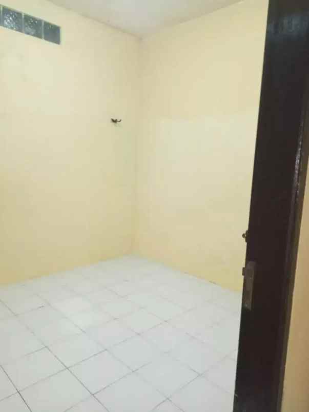 dijual rumah kel sukamaju kec